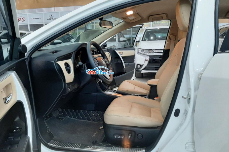 Ảnh của Toyota Corolla Altis 1.8G 2018