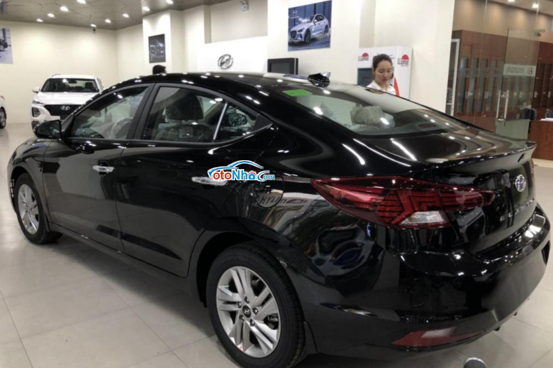Ảnh của Hyundai Elantra 1.6 AT