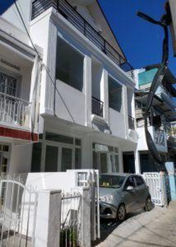Ảnh của Cần bán gấp 2 căn nhà 3 tầng ngay trung tâm phố đà lạt