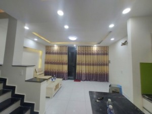 Ảnh của Ni Sư Huỳnh Liên, P10 Tân Bình, 50m2 ngang 5 chỉ 5.9 tỷ. Oanh: 0931296366