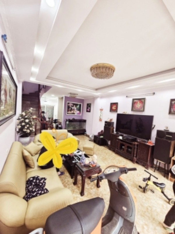 Ảnh của Bán nhà mặt phố Nguyễn Khoái, Hai Bà Trưng 70m x MT5m, ô tô, KD, giá 11 tỷ. LH: 0366051369