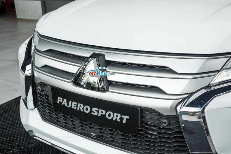 Ảnh của Mitsubishi Pajero Sport Diesel 4×2 AT (Euro 5)