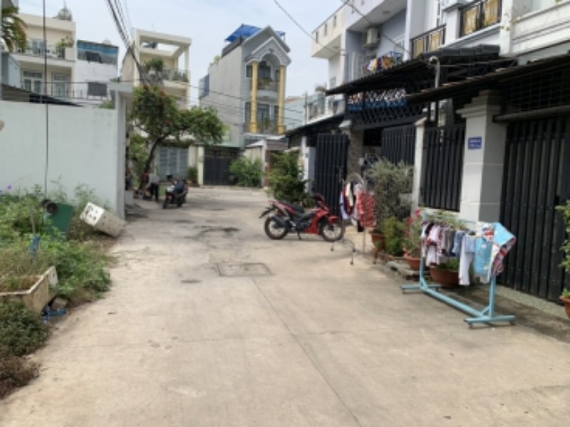 Picture of bán nhà chính chủ, diện tích đất 67m2 3p ngủ, 1p thờ, 3 tolet. khu dân cư dân trí cao