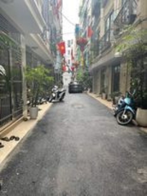 Ảnh của Bán nhà Minh Khai vị trí cực đẹp,sổ đẹp nét căng mặt tiền 5m nhỉnh 2 tỷ. Hàng hiếm ô tô đỗ cửa, vào nhà,3 bước ra phố.Lh xem ngay kẻo hết+84 0395589859