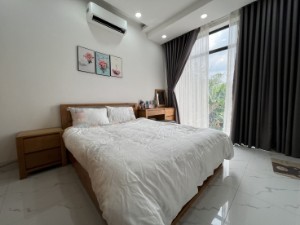 Ảnh của Nhà gần Vincom, hẻm 3m thông, xây BTCT.
