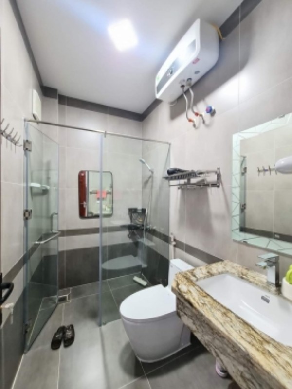 Ảnh của Bán Nhà Ngã Tư Sở, Quận Thanh Xuân, Thang Máy, Gần oto. 45m x6T.MT4m