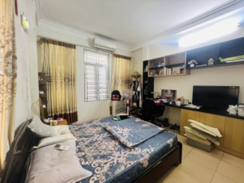 Ảnh của Bán nhà Đe La Thành Đống Đa 42m2 x 4T chỉ 3,9 tỷ