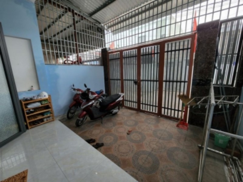 Picture of Cần tiền trả nợ bán nhanh căn nhà 90m2 SHR ở Phan Văn Hớn Hóc Môn