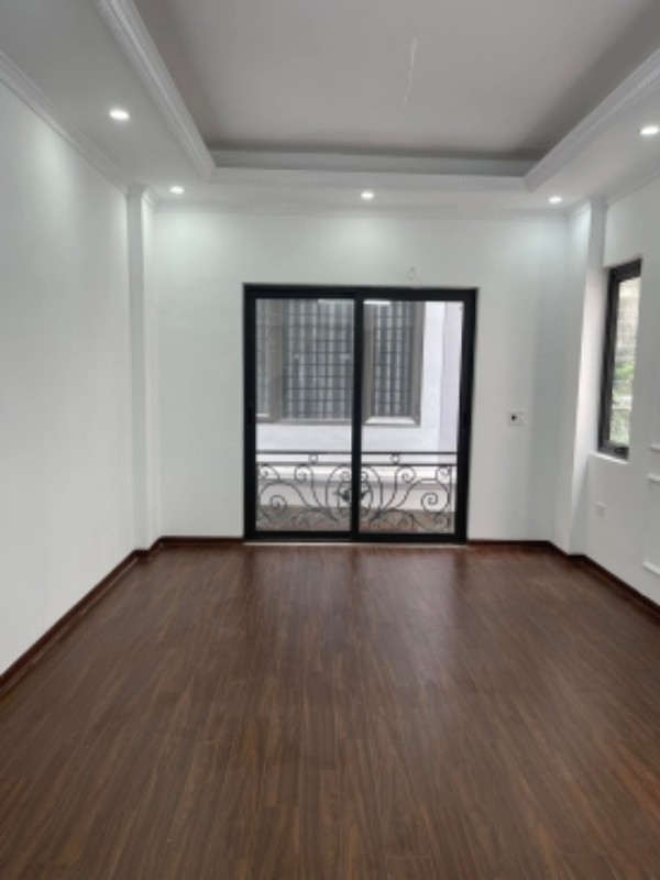 Picture of Bán nhà Quan Nhân Thanh Xuân 31m2 x 6T chỉ hơn 5 tỷ