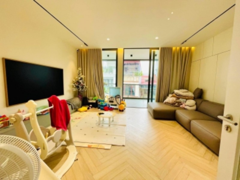 Picture of bán nhà Hoàng Cầu-Đống Đa 92m x 6tầng, thang máy, kinh doanh, ôtô tránh
