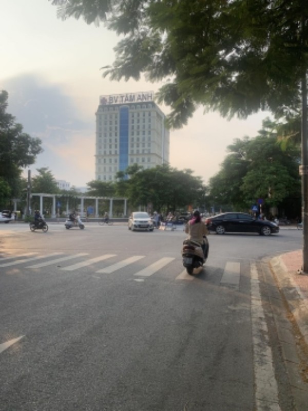 Ảnh của bán nhà C4, ôtô tránh phố Hồng Tiến - Long Biên, 146m , mặt tiền 7m, gần bệnh viện Tâm Anh