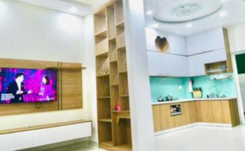 Ảnh của "NHÀ ĐẸP ĐÓN CHỦ - NGẬP TRÀN TÀI LỘC - HXH NGANG QUA NHÀ"
