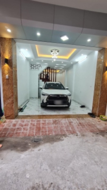 Picture of CỰC HIẾM, Chỉ 10 tỷ Bán nhà sổ đỏ 40,6m2x4 tầng, oto vào nhà, gần ngay phố Thái Hà, nhà mới ở ngay