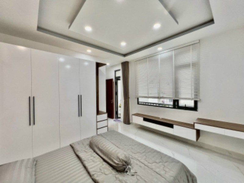 Ảnh của Bán tòa nhà mặt tiền NGUYỄN VĂN NGUYỄN P. Tân Định. Q1 DT: 6.5x22m. KC 6 tầng, HĐT 200tr Giá 85 tỷ TL