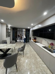 Ảnh của Bán nhà phố Hào Nam, Đống Đa, thang máy, gần ô tô, ở ngay 6 tầng 43m2 giá 8.7 tỷ