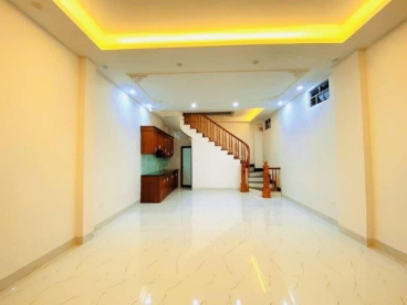 Picture of Bán nhà đẹp Lgóc , ô tô 10m Hoàng Hoa Thám Ba Đình . DT 38m2 - 5T - MT4.5m Chỉ 6.3 tỷ