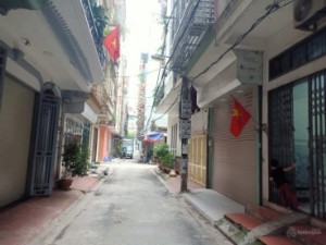 Ảnh của Cho thuê nhà 4 tầng phố Phan Văn Trường, Cầu Giấy. Giá: 14tr/ tháng